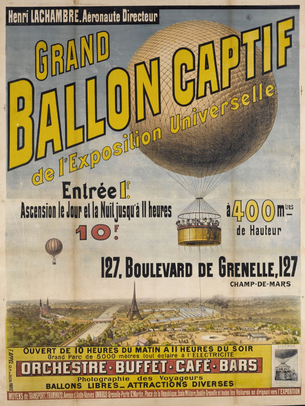 Plakat, das den "ballon captif" auf der Exposition Universelle 1900 ankündigt, mit Heißluftballons, Gebäuden, Bäumen und Himmel sowie Text über das Ereignis.