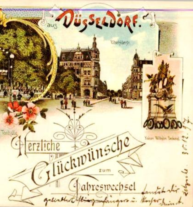 Alte Ansichtskarte mit einer Stadtansicht, die Gebäude, Bäume, Menschen, Blumen und eine Statue zeigt, einschließlich handgeschriebener Texte.